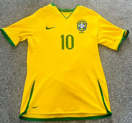 Brazil Home Shirt 2008/10 Kaka name-set