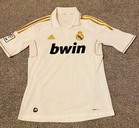 Real Madrid Home Shirt 2011/12 (Medium) (Fair)